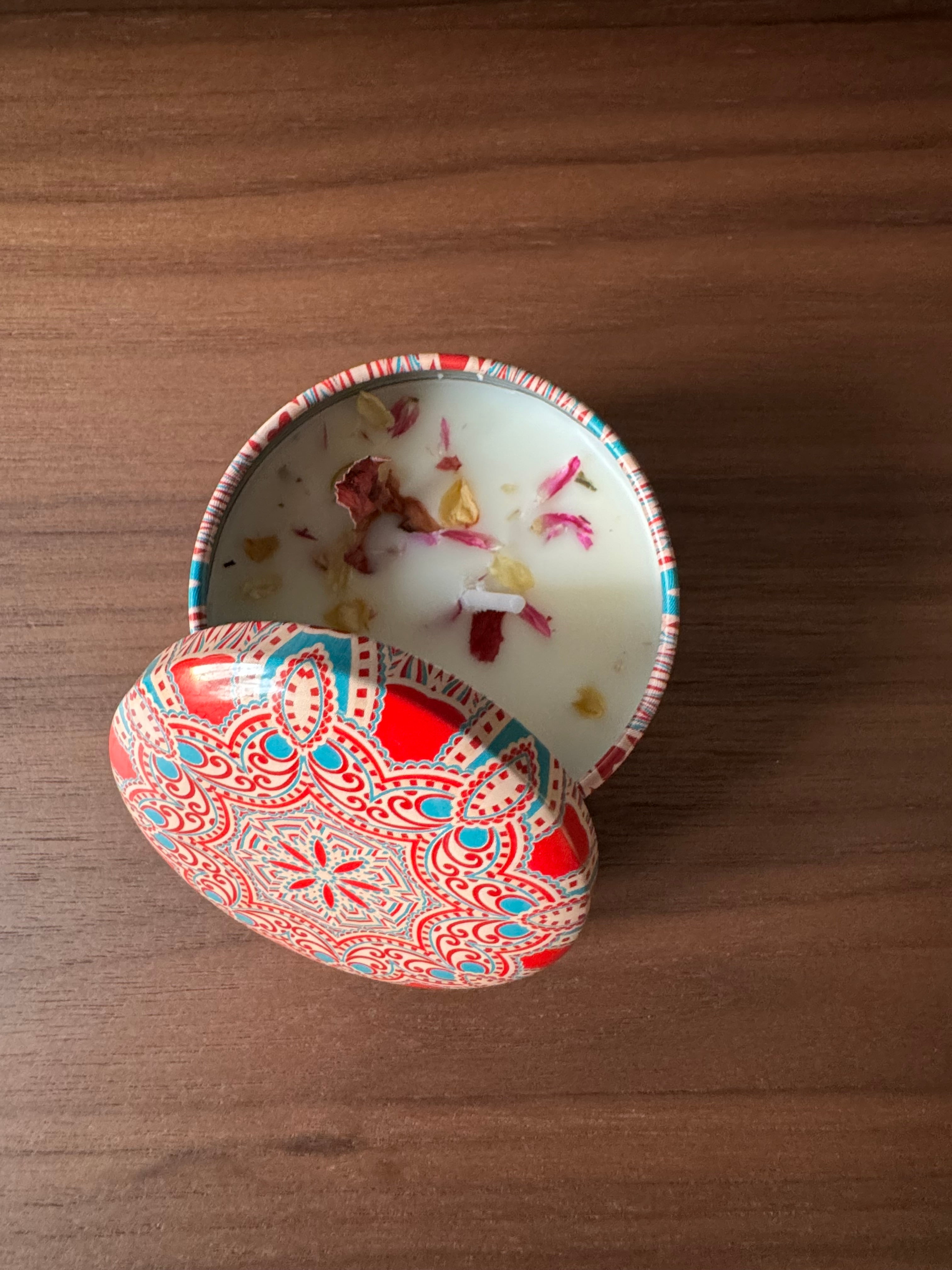 NINE AROMATHERAPY SOYBEAN WAX CANDLES IN A BOX